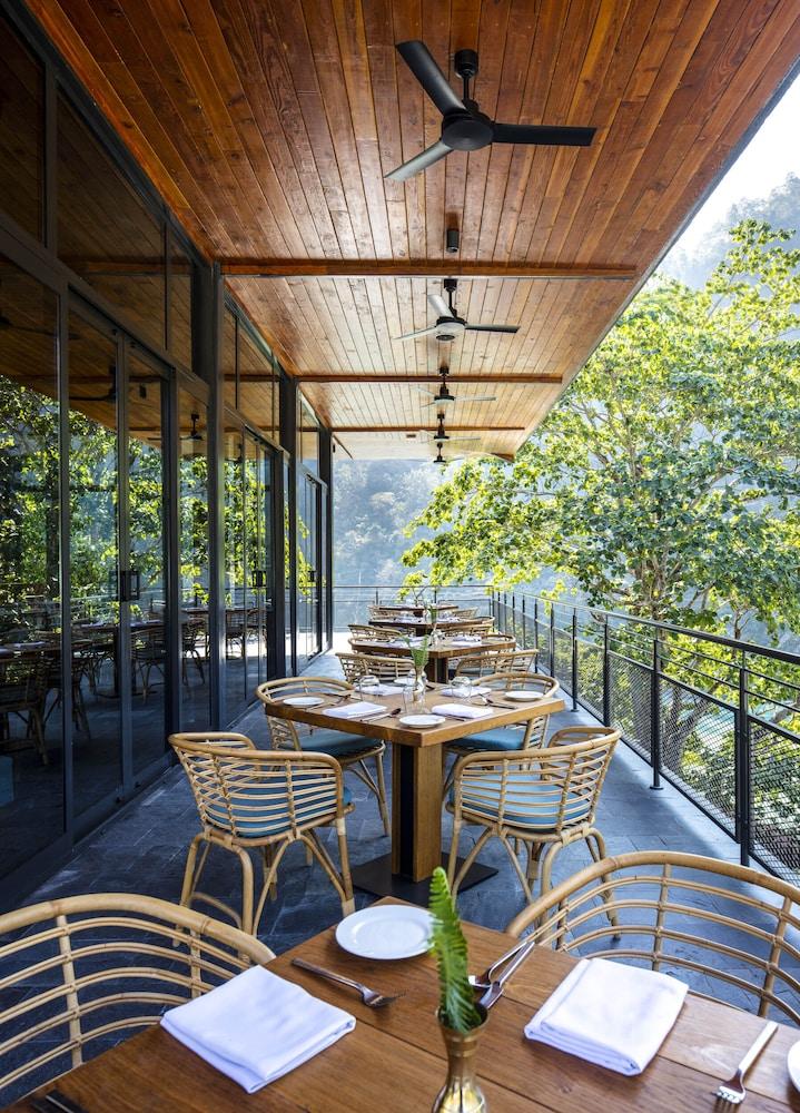 Taj Rishikesh Resort And Spa Dehradun Exterior photo